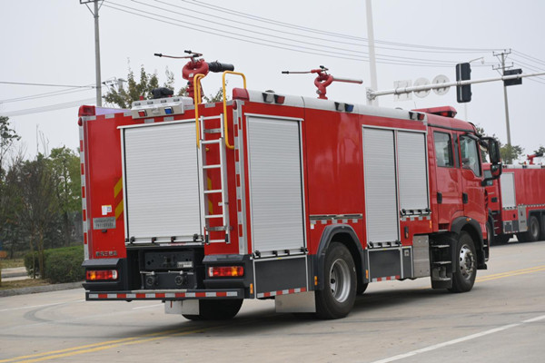 ����6.5���ɷ�ˮ����������܇